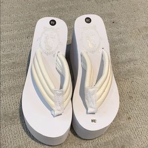 Platform white foam flip flops